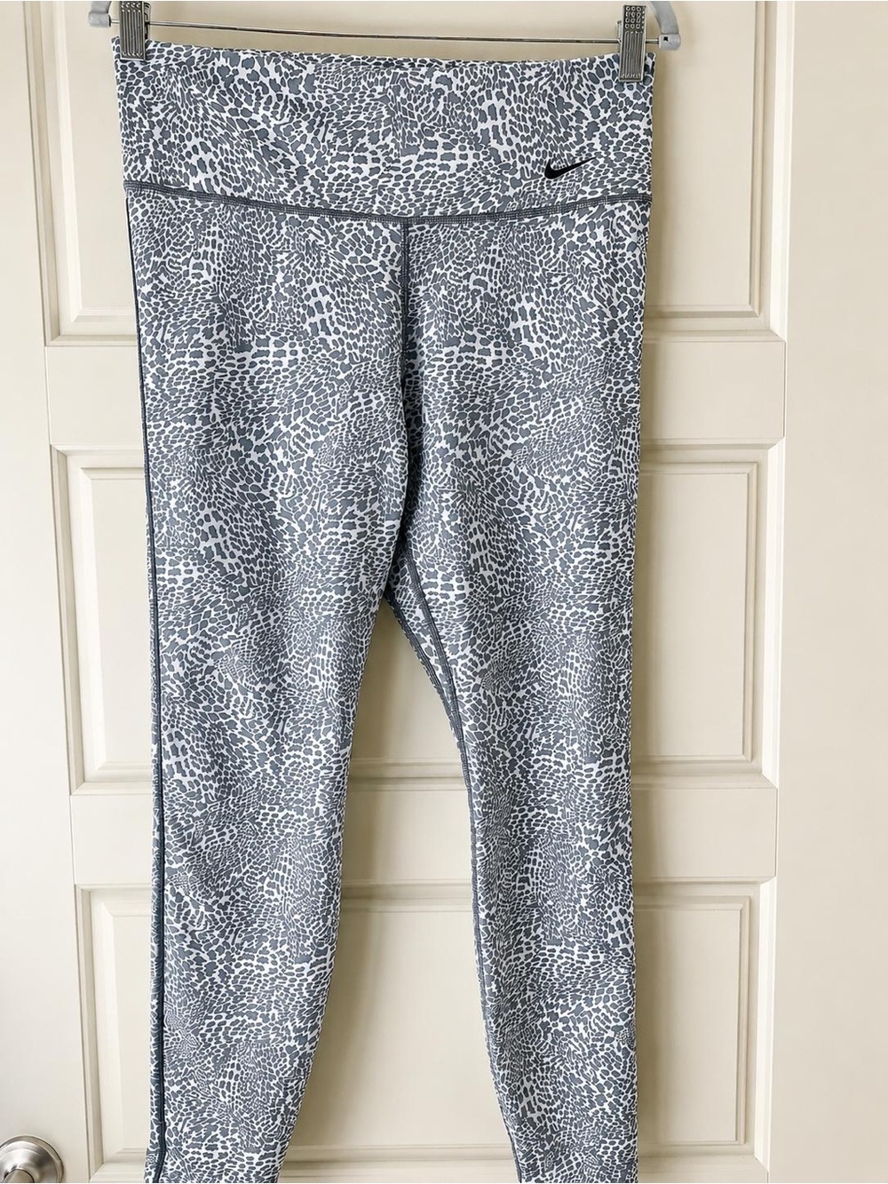 Nike Dry Fit & Reebok Leggings Bundle Size L Athletic Workout Set - Picture 3 of 5